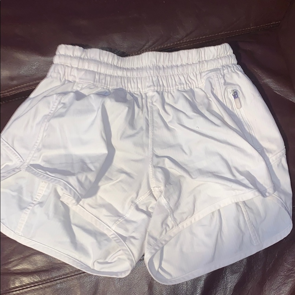 Lululemon shorts size 4